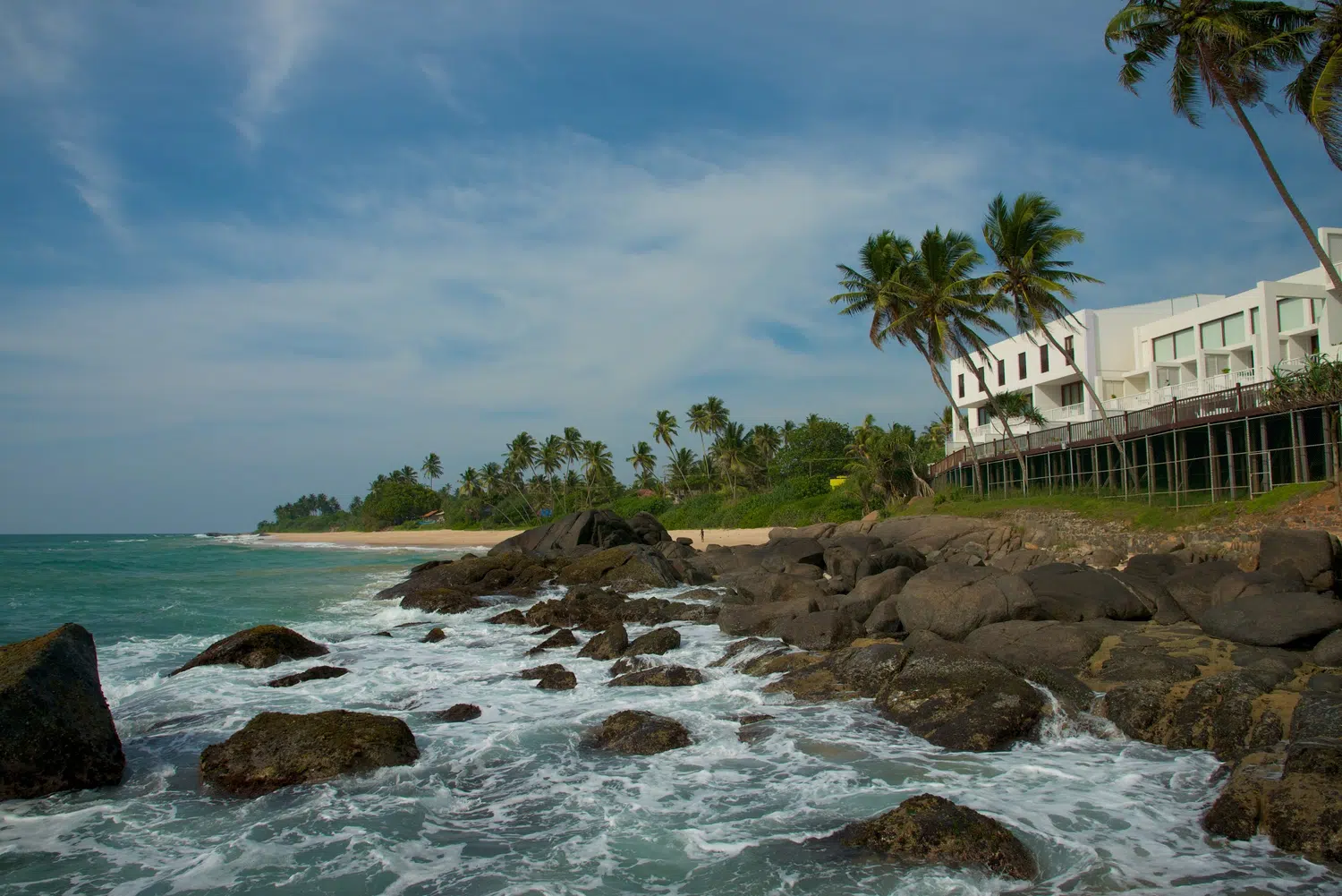 Palm-fringed Sri Lanka beach and coastal scenery for Sri Lanka private day tour with Trustker