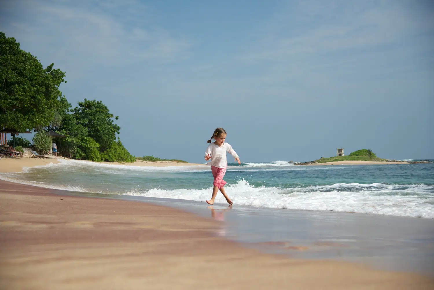 Palm-fringed Sri Lanka beach and coastal scenery for Sri Lanka private day tour with Trustker